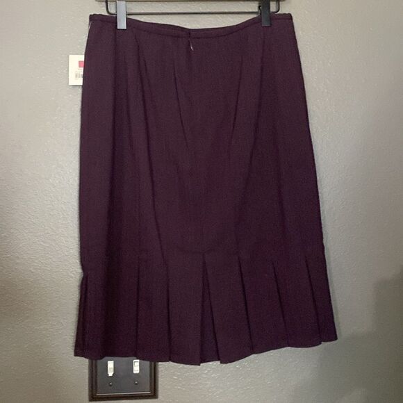 Apostrophe Stretch Tonal Stripe Pleated Hem Skirt Eggplant purple nWT - Picture 8 of 10